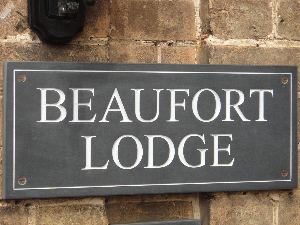 Beaufort Lodge - Central Location & Free Parking 톤턴 외부 사진
